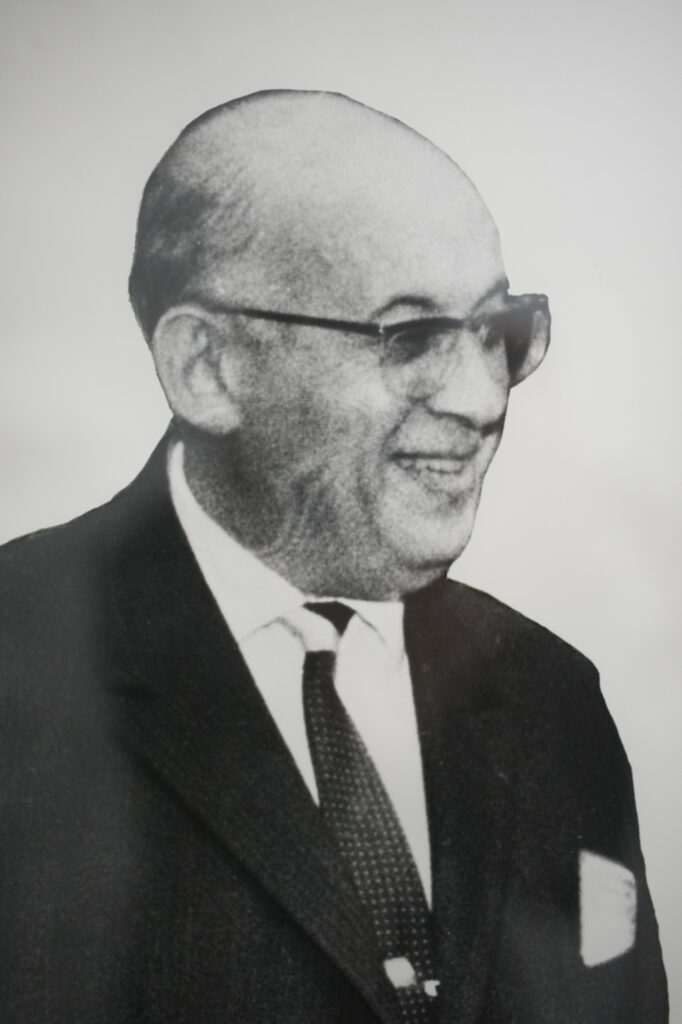 Official portrait of Victor Broida, IFAC President 1969-1972